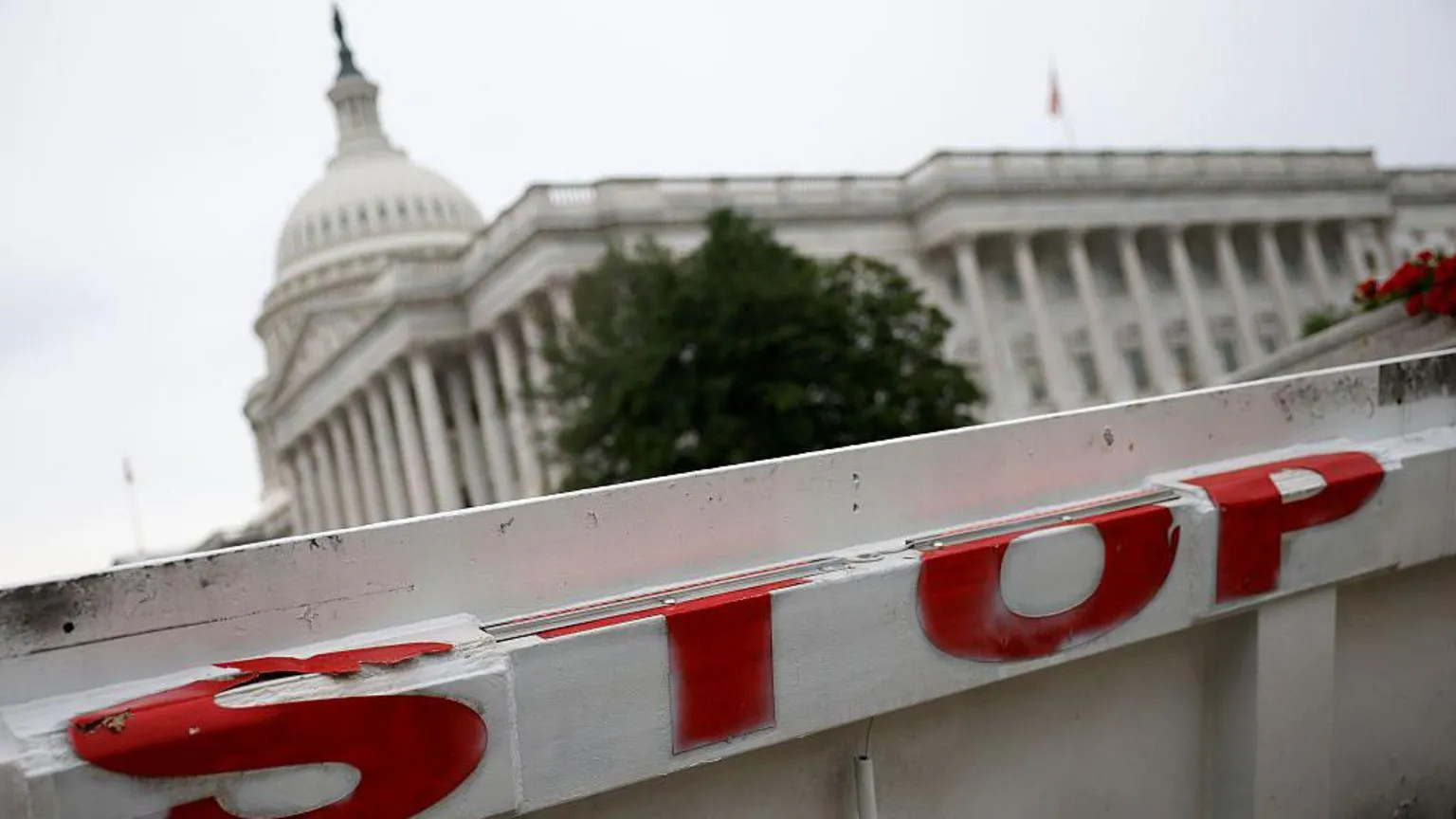 US government shutdown hits 36 days as funding deadlock persists