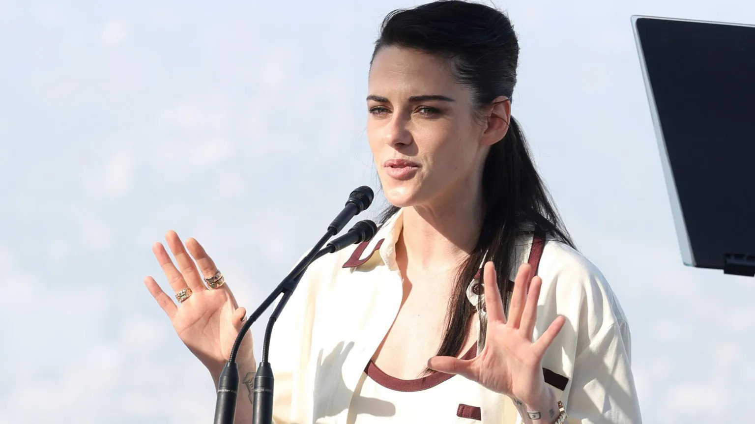 Kristen Stewart condemns Hollywood’s retreat on female directors in fiery speech