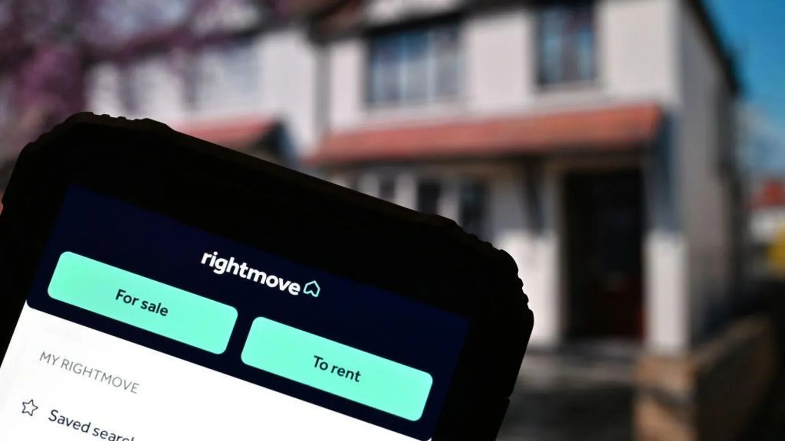 Rightmove shares tumble 28% after £60m AI investment plan