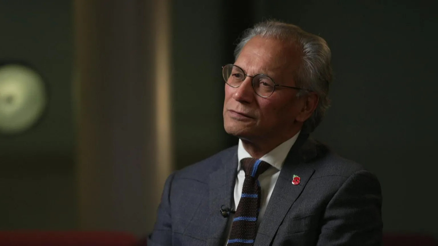 BBC faces $1 billion lawsuit from Trump amid leadership crisis