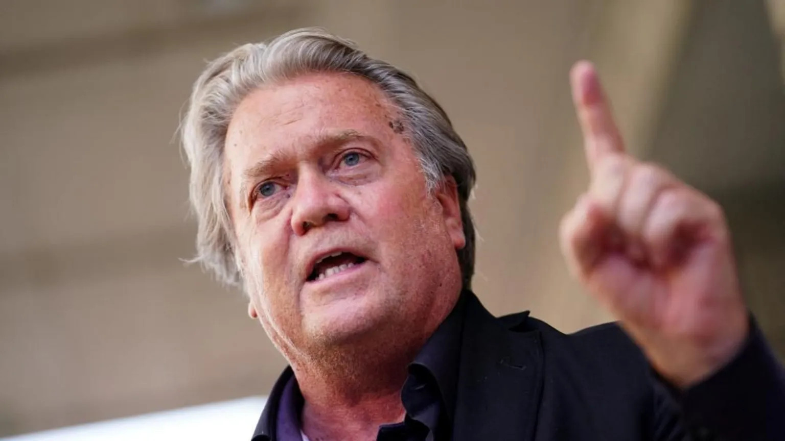 Leaked Epstein Files Reveal Close Ties with Steve Bannon in 2018