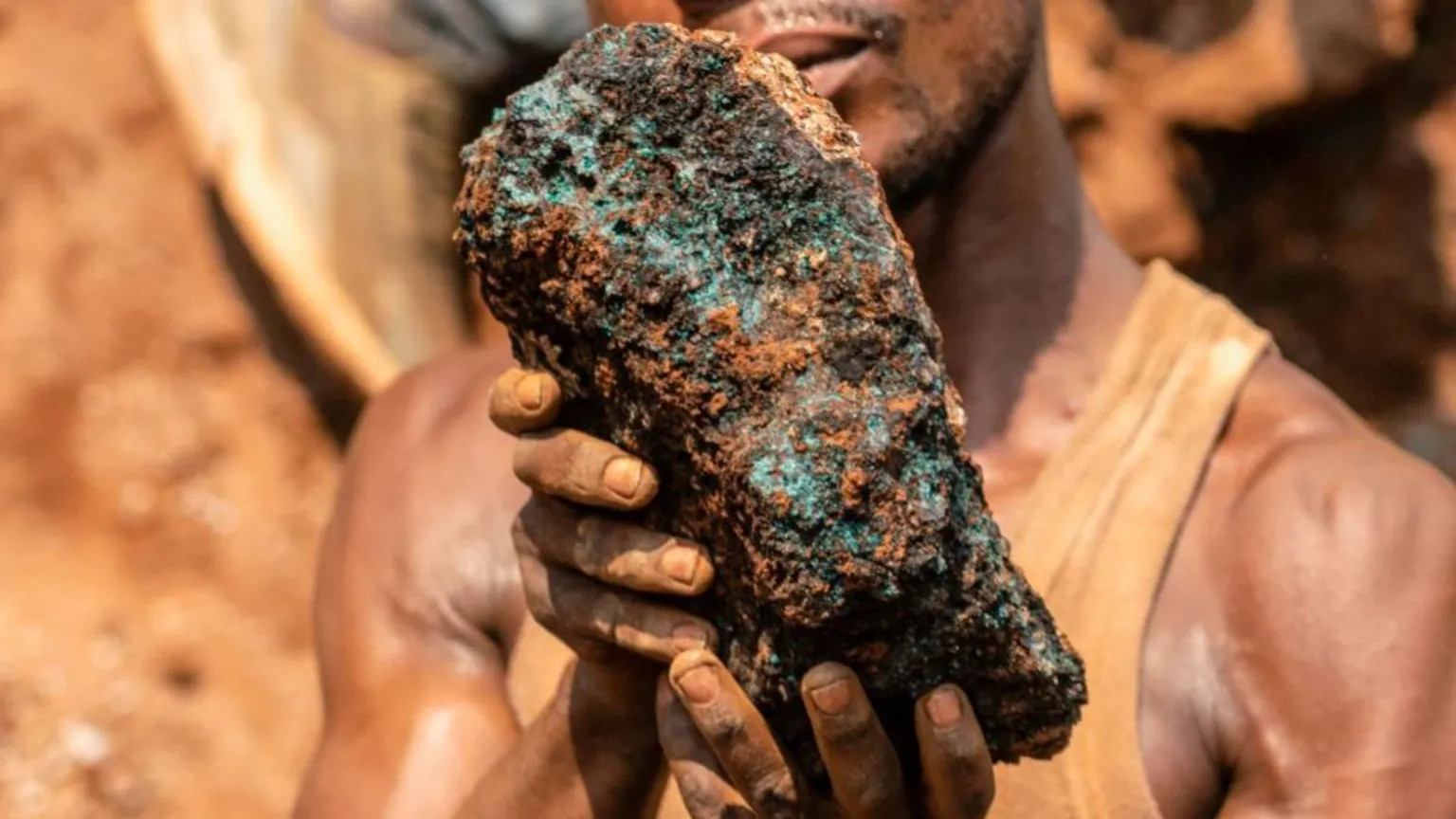 Bridge collapse at DR Congo cobalt mine kills at least 32 after military confrontation