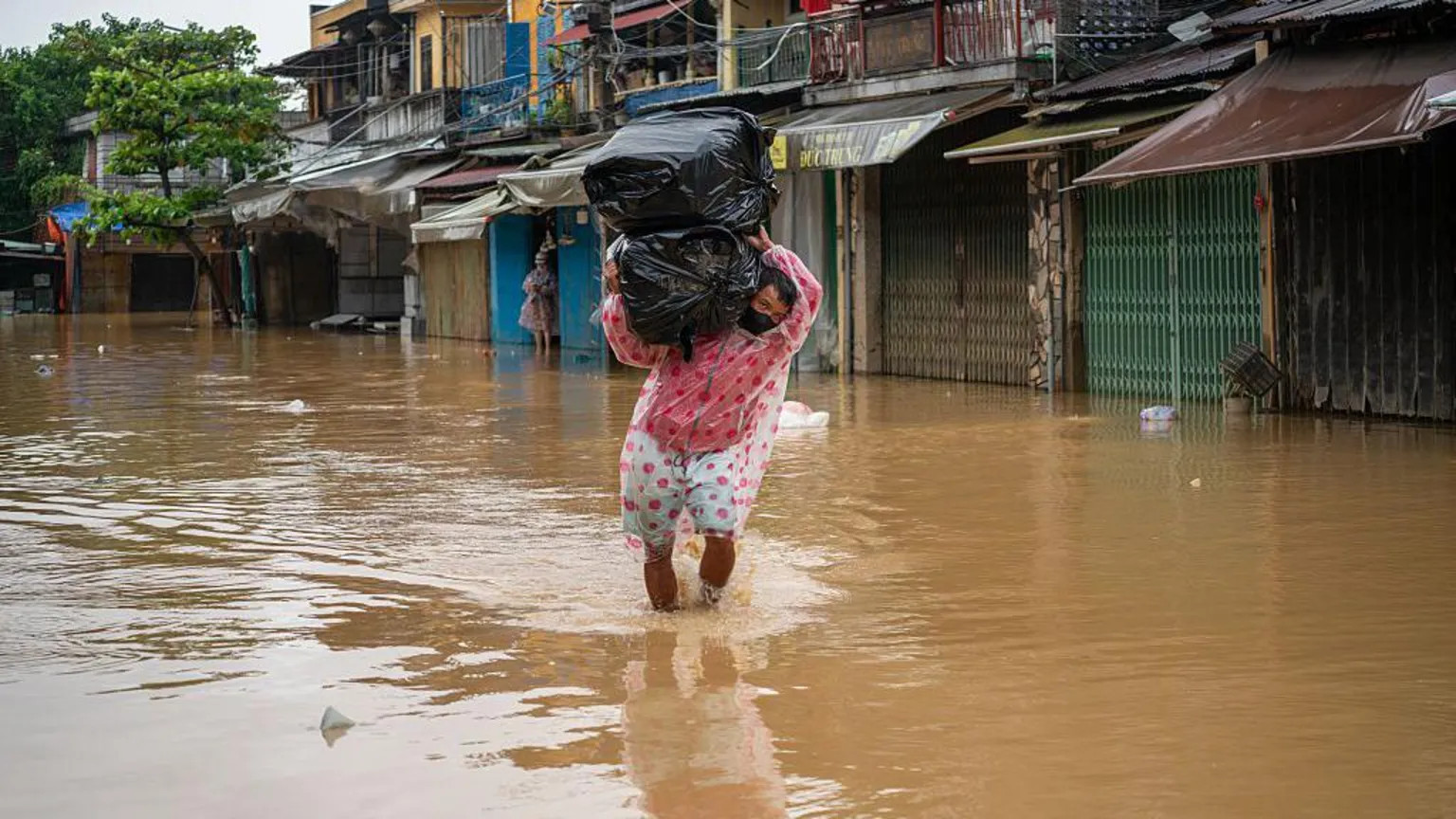 Vietnam Floods Kill 41 as Heavy Rains Submerge Homes and Disrupt Coffee Harvests
