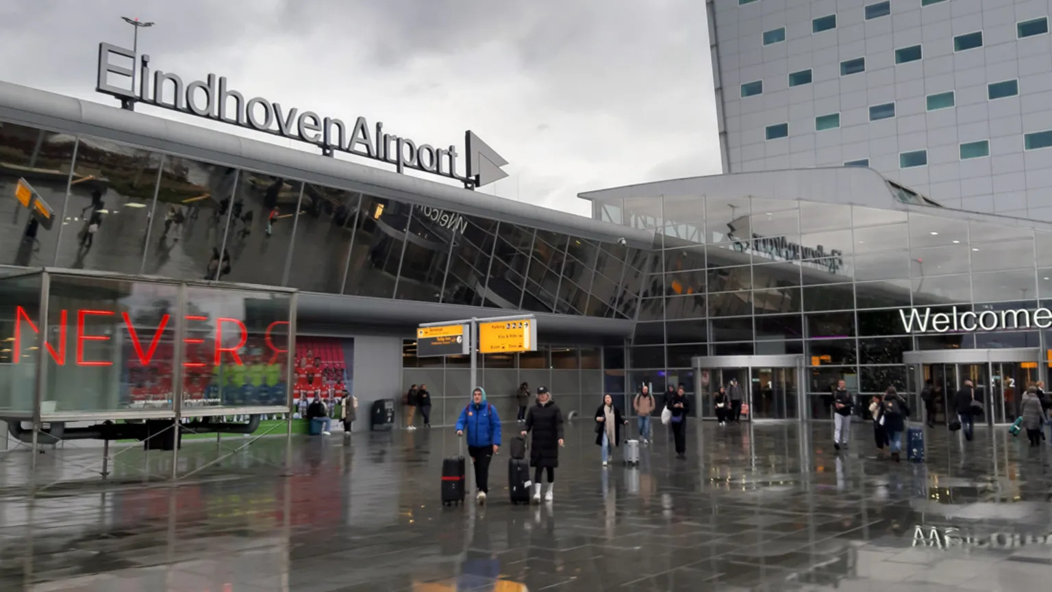 Eindhoven Airport halts flights after drone sightings near military base