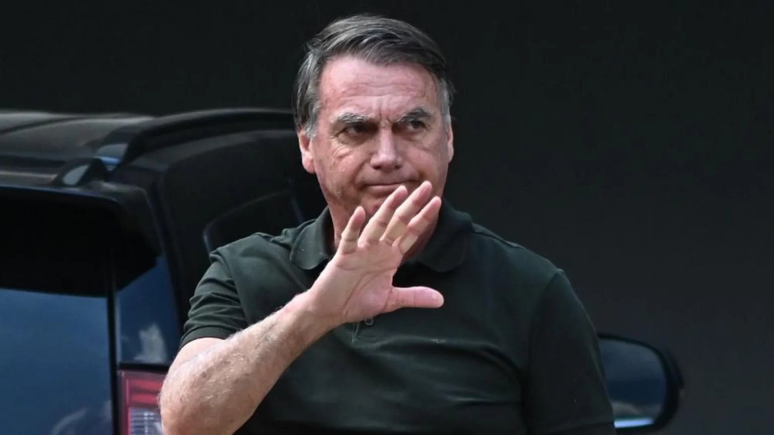 Bolsonaro cites medication-induced paranoia for ankle monitor tampering as detention begins