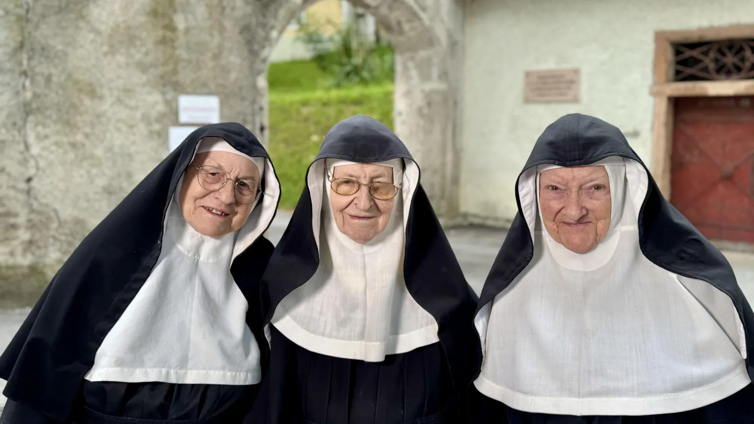Austrian nuns in 80s win right to stay in convent—on one condition