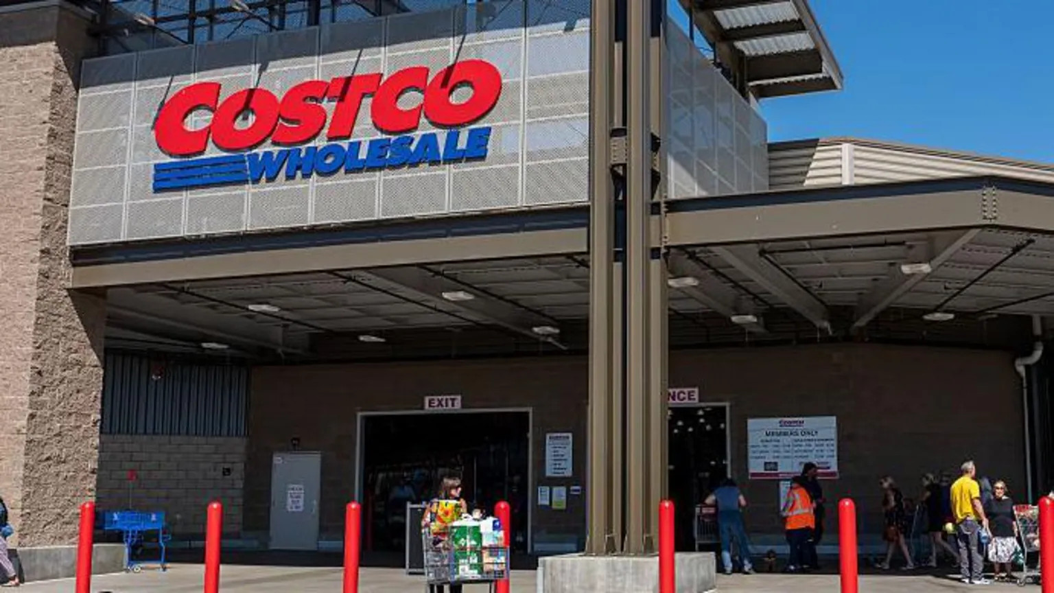 Costco sues US government to reclaim tariffs ahead of Supreme Court ruling