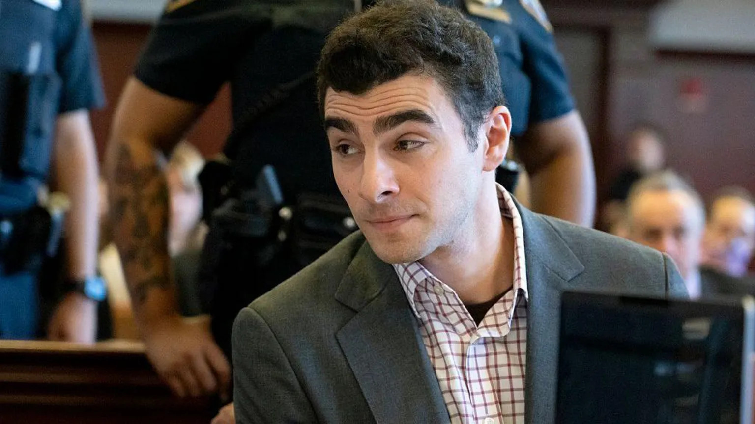 Accused CEO killer challenges evidence in Manhattan court hearing