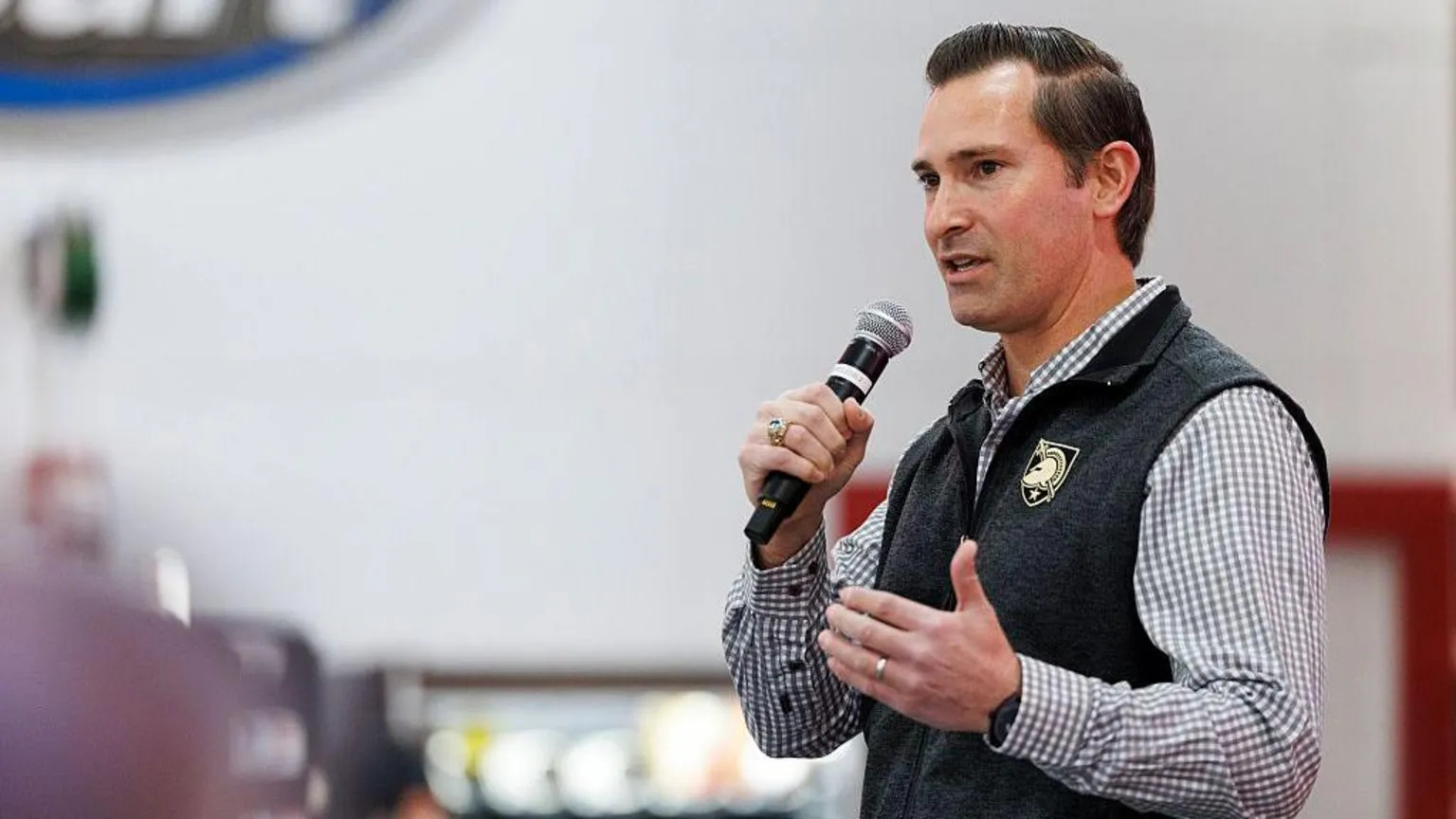 Republicans hold Tennessee seat but see shrinking margin in test for 2026 midterms