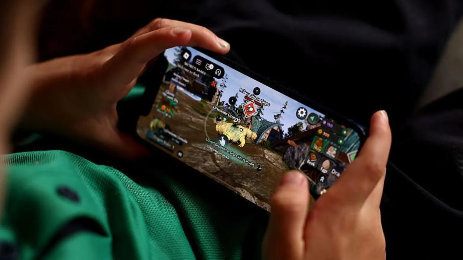 Russia blocks Roblox over child safety and extremism concerns