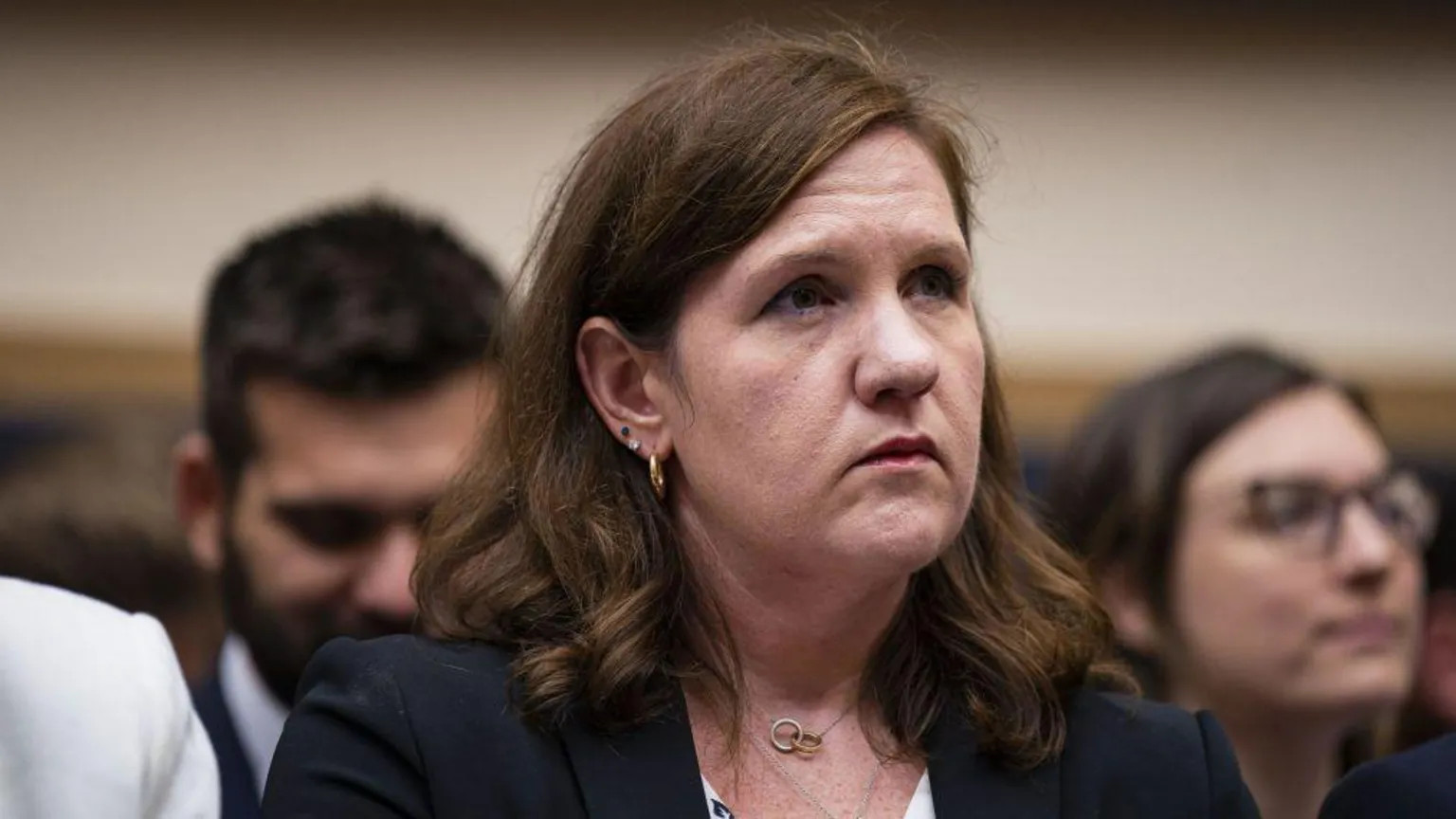 Supreme Court conservatives lean toward expanding presidential power over agencies