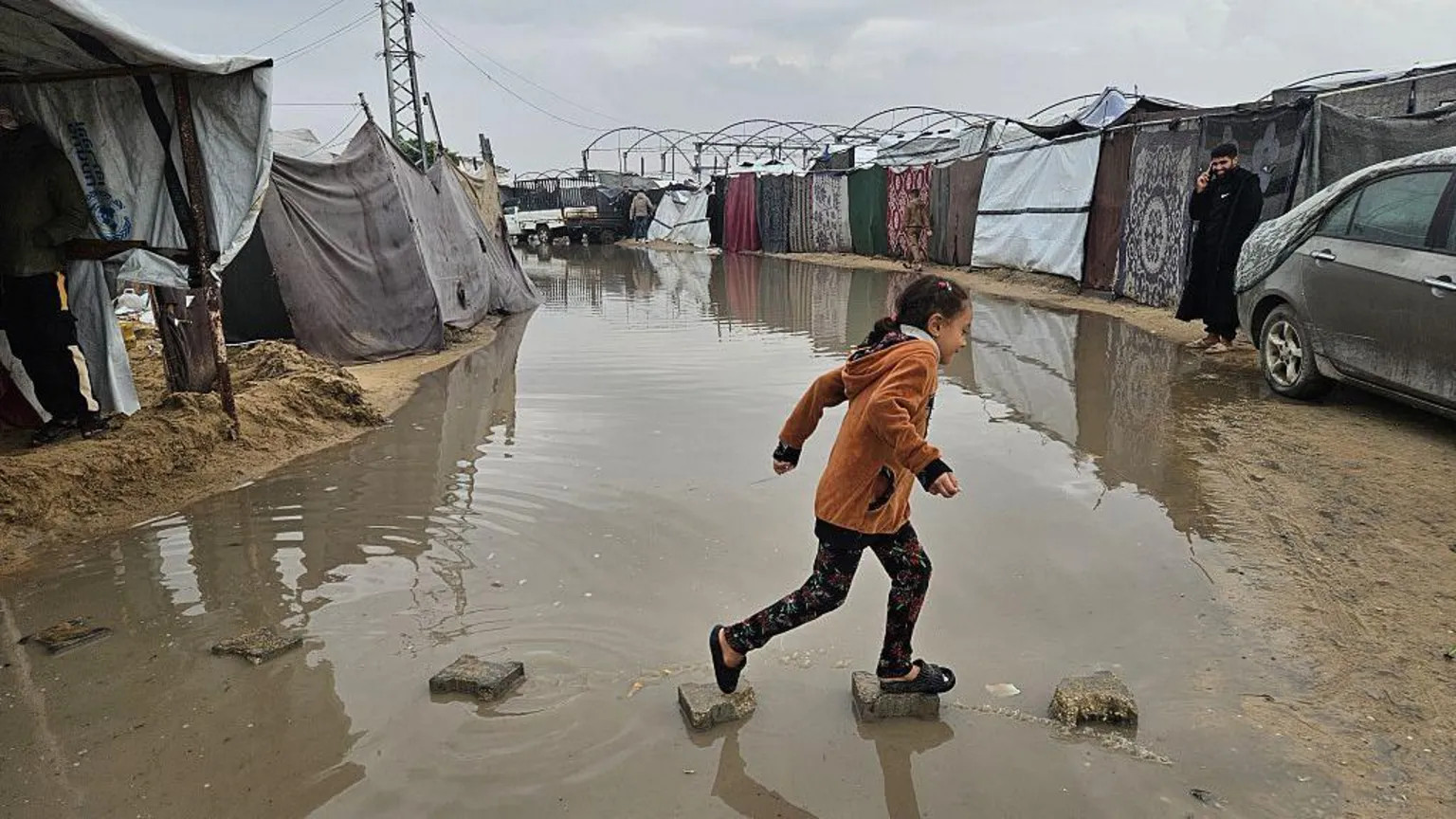 Gaza remains divided as winter storms worsen displacement crisis