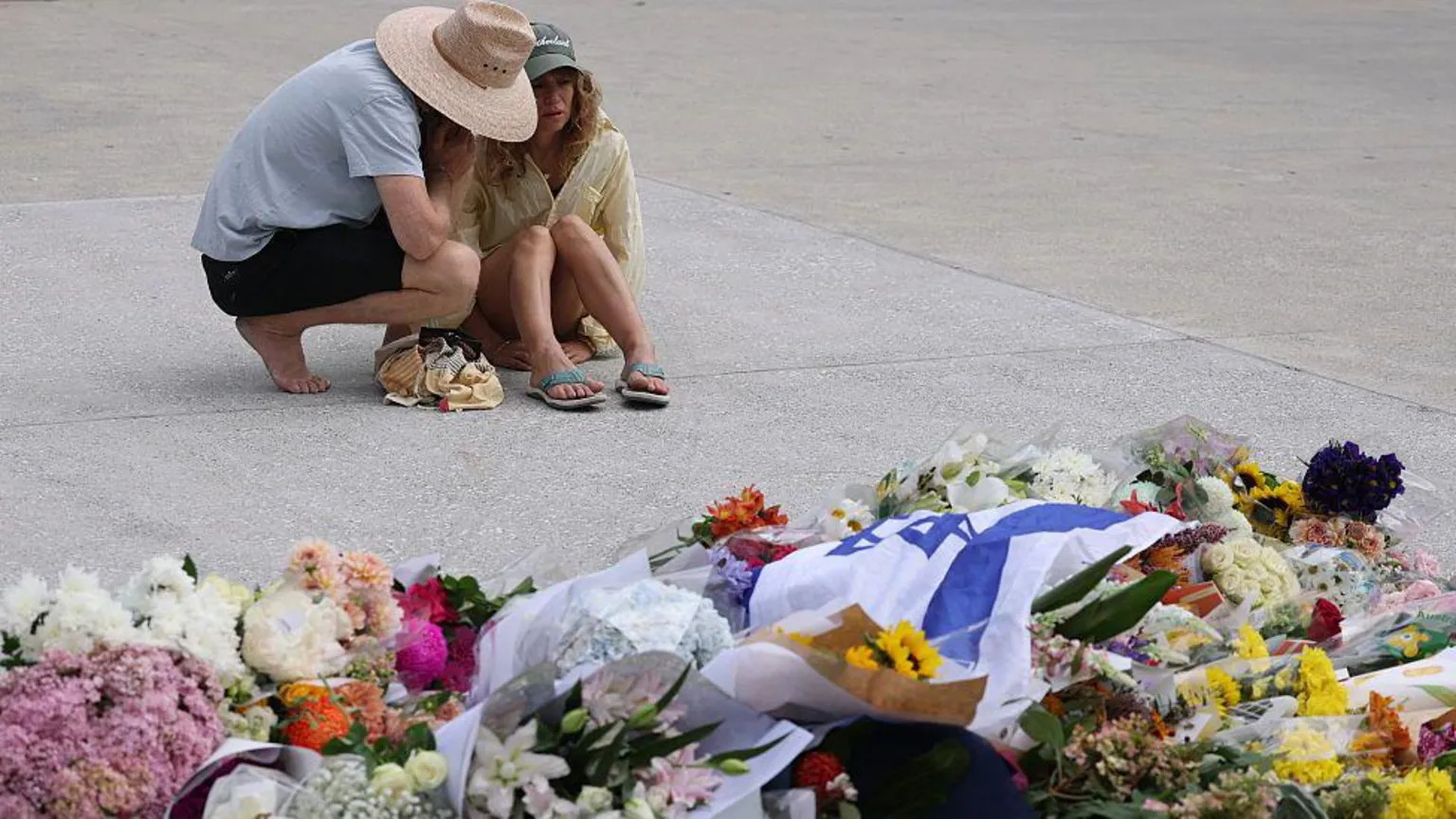 Fifteen killed in Bondi Beach Hanukkah attack, victims identified
