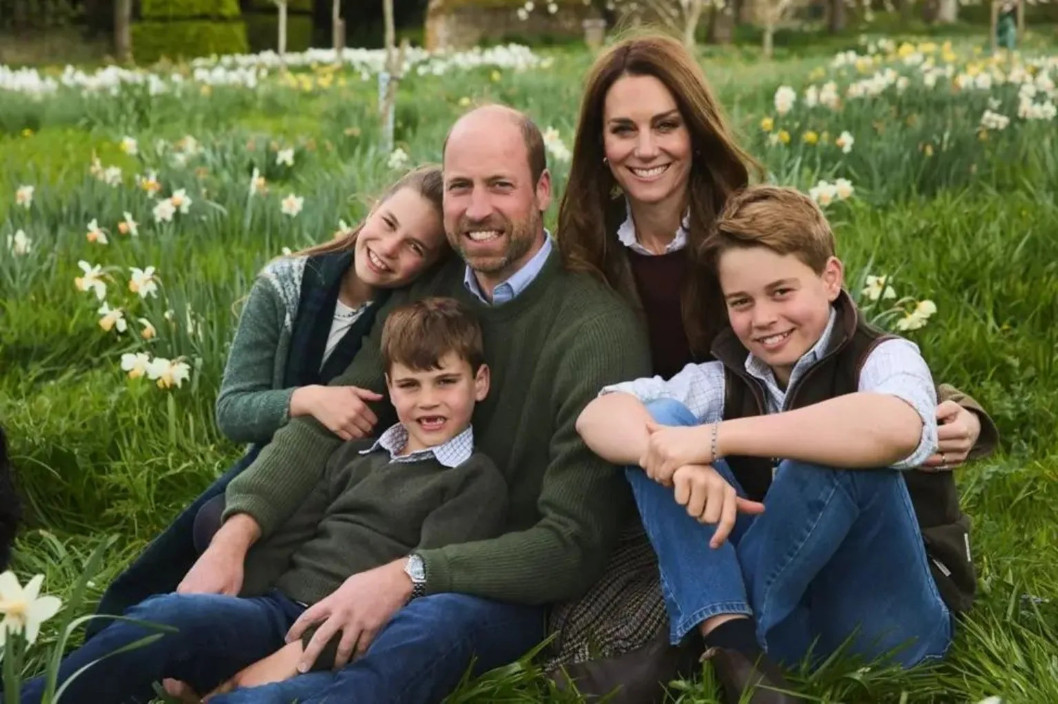 European royals embrace warmth and relatability in 2025 Christmas cards