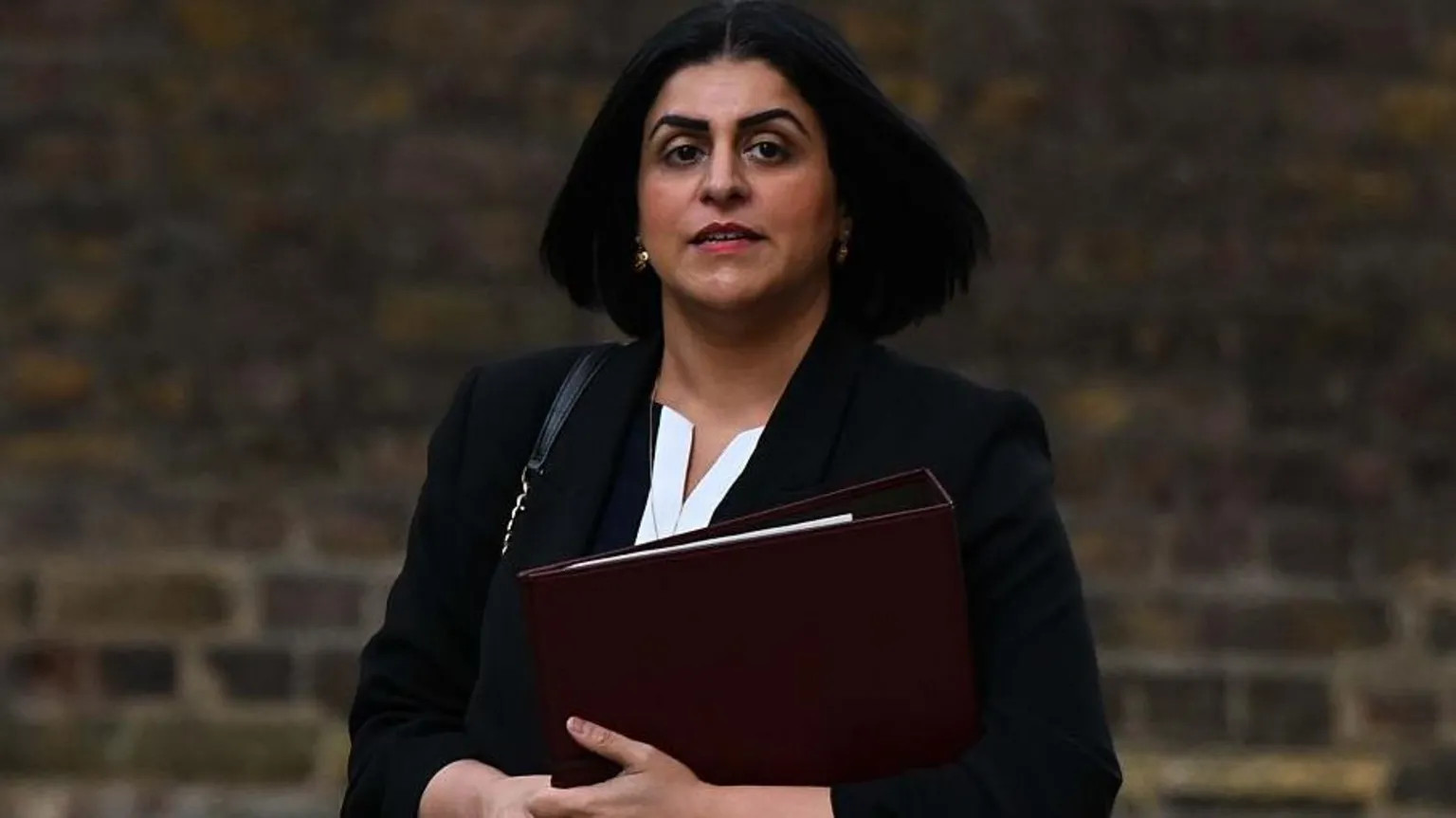 UK imposes visa curbs on DRC over migrant returns stalemate