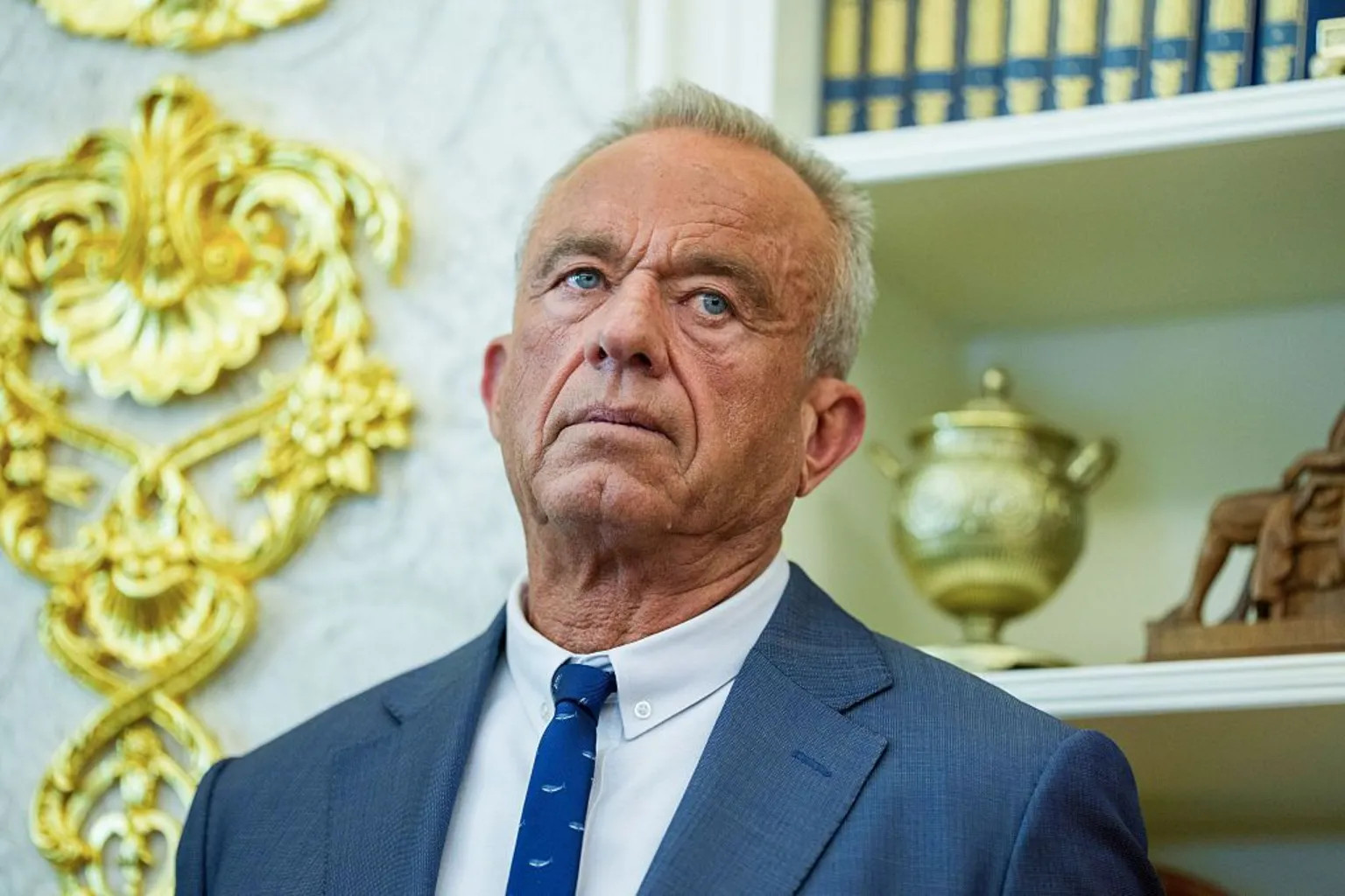 US slashes mandatory childhood vaccines from 17 to 11 in policy shift