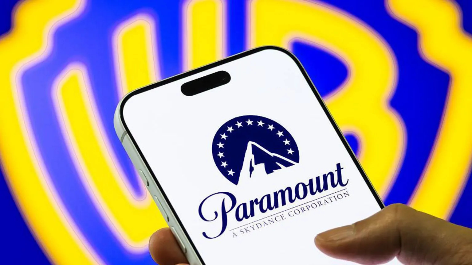Warner Bros urges shareholders to reject Paramount's revised takeover bid