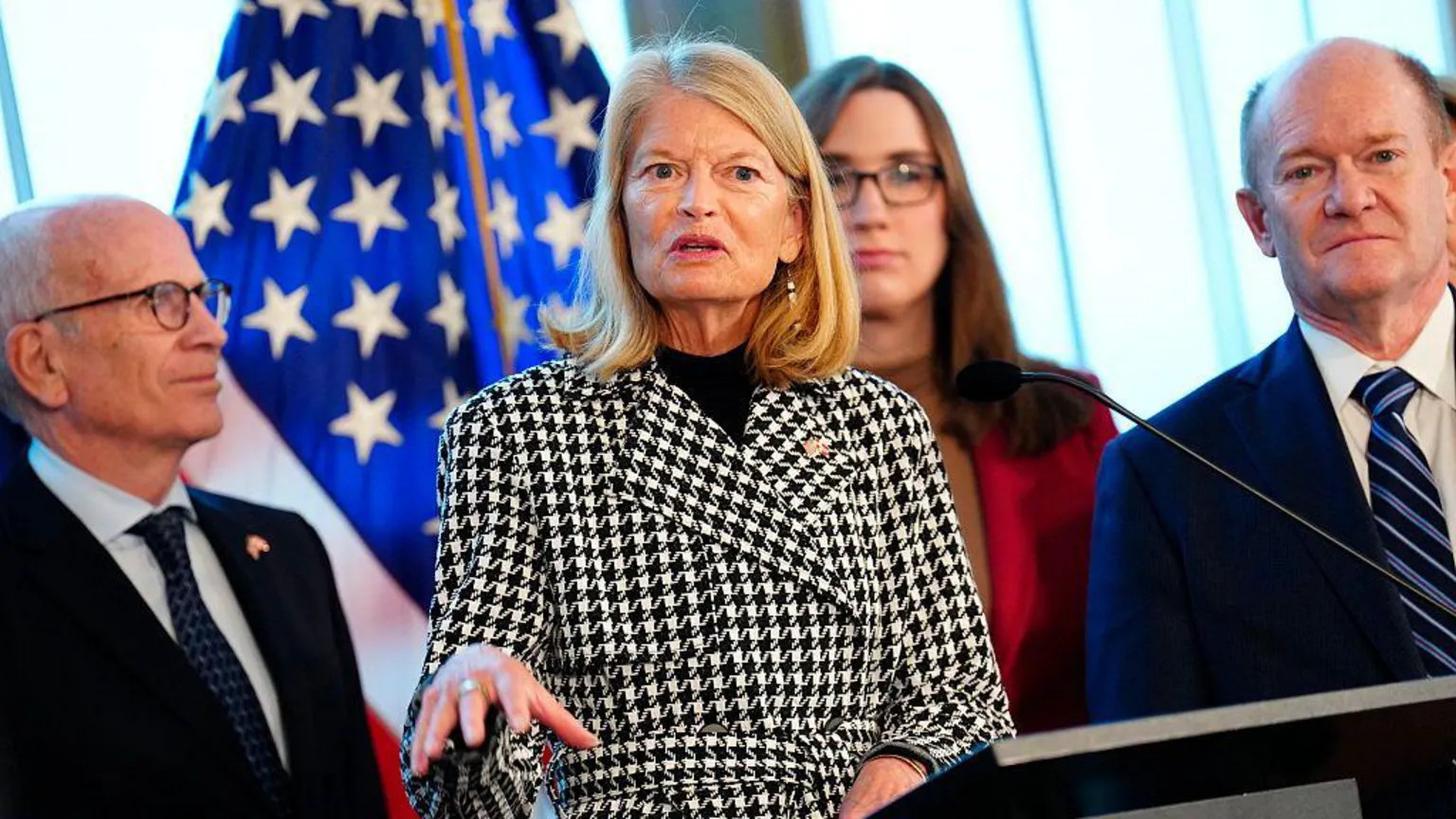 Trump’s Greenland bid splits Republicans as Congress weighs legal barriers