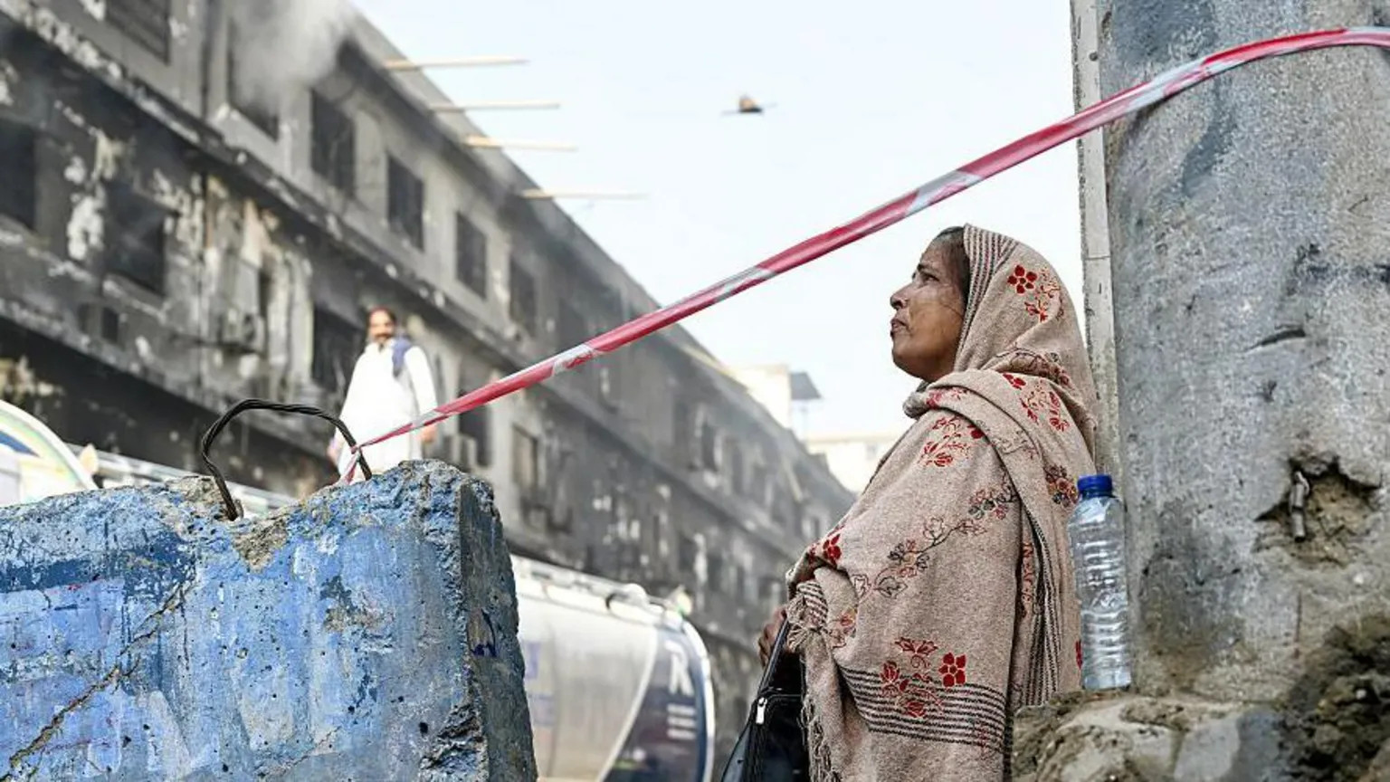 Karachi shopping centre fire death toll reaches 67 as 77 remain missing