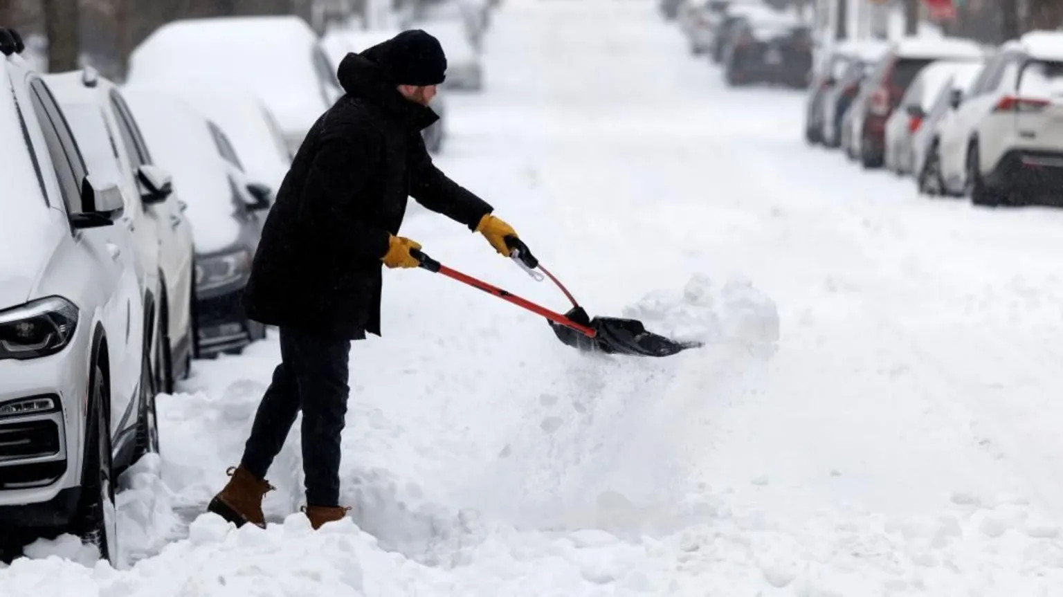 Deadly winter storm batters US with ice and snow, leaving seven dead