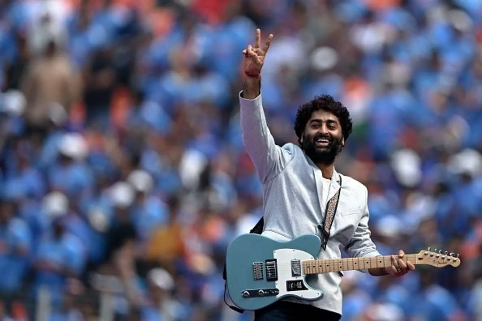 Arijit Singh steps away from Bollywood playback singing at career peak