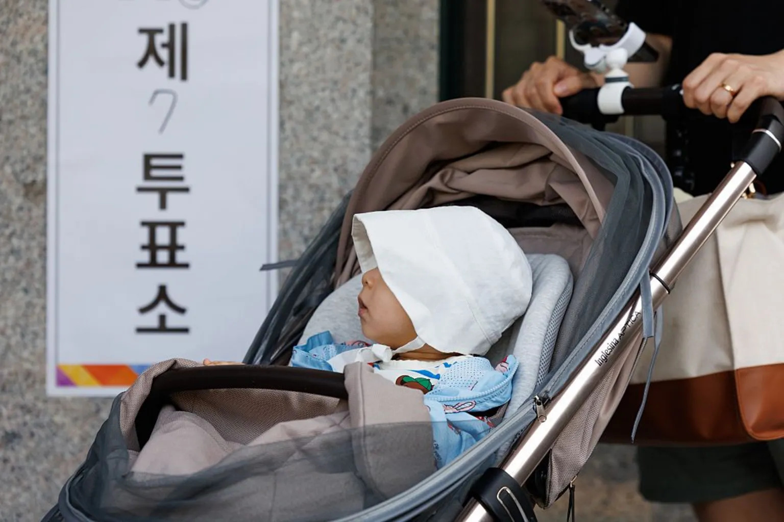 South Korean official expelled after suggesting import of young women to boost birth rate
