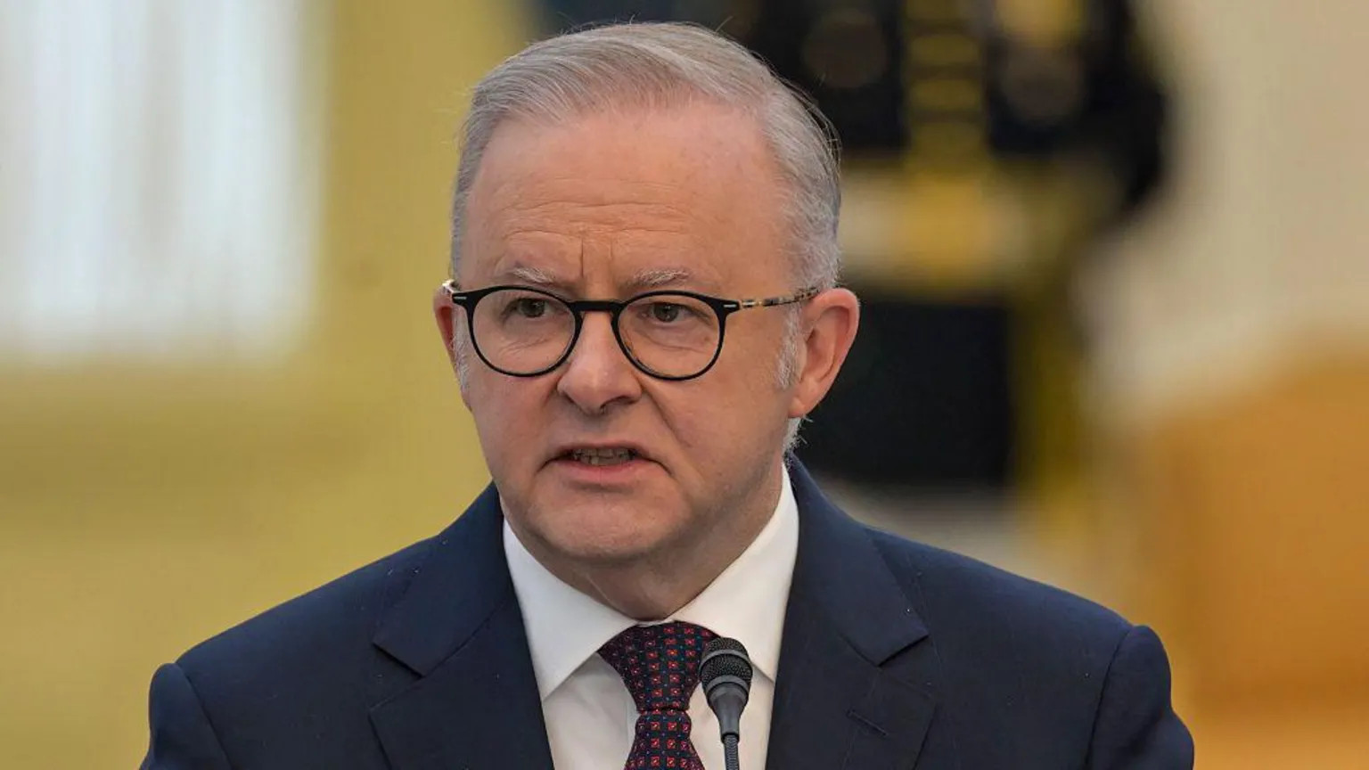 Bomb threat at Australian PM's home linked to banned Chinese performance group