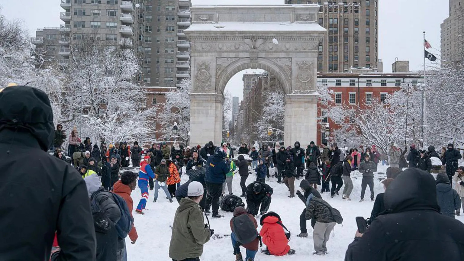 NYC mayor and police clash over snowball fight turned assault