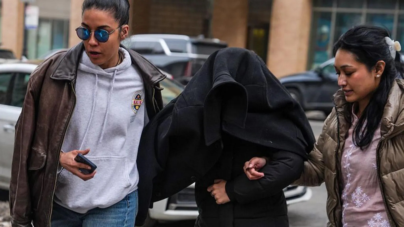 New York student freed after federal agents accused of posing as NYPD