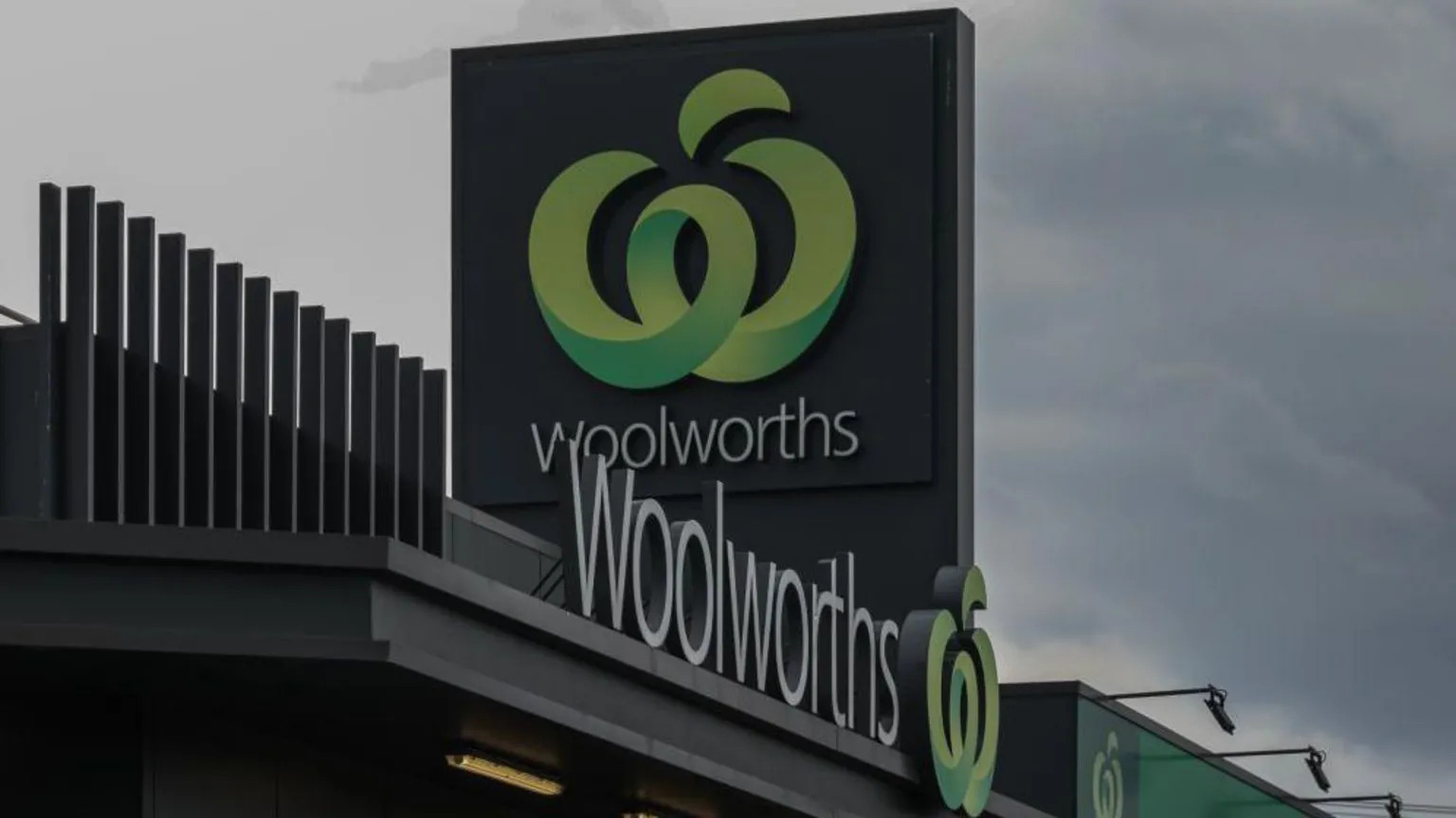 Woolworths revises AI assistant after users report 'fake banter' and human-like claims