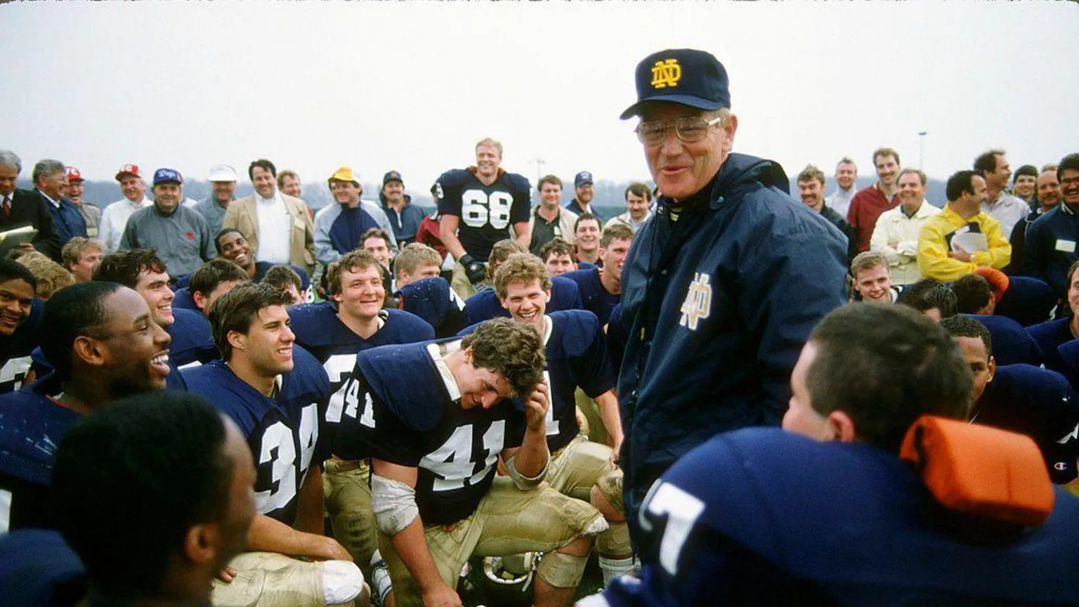 Legendary Notre Dame football coach Lou Holtz dies at 89