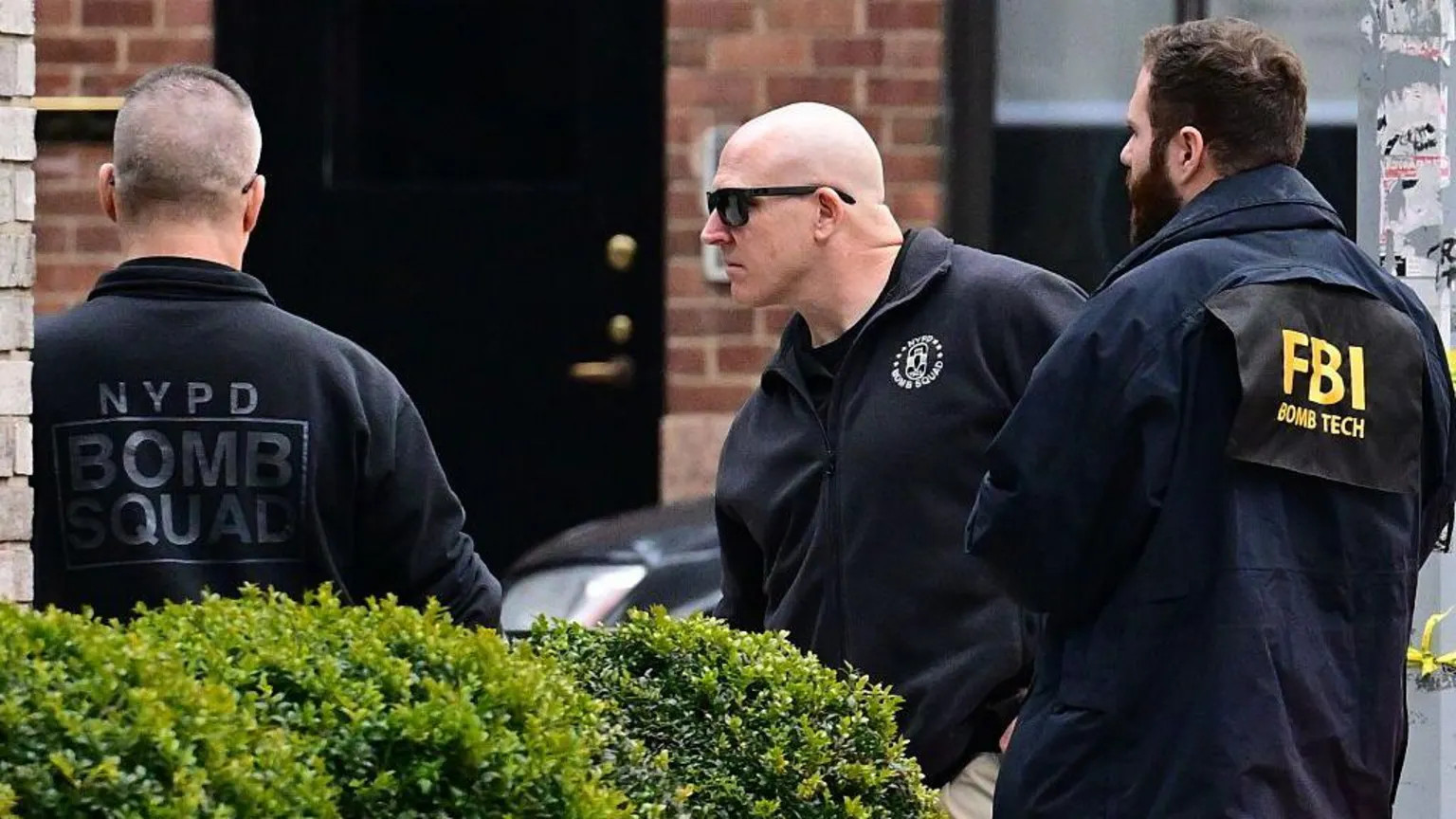 FBI and NYPD probe ISIS-inspired bomb attempt at NYC mayor's home