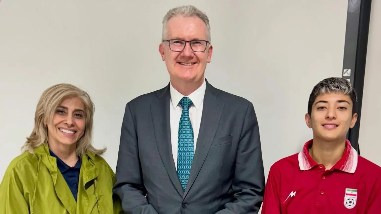 Iranian footballer reverses decision to seek asylum in Australia