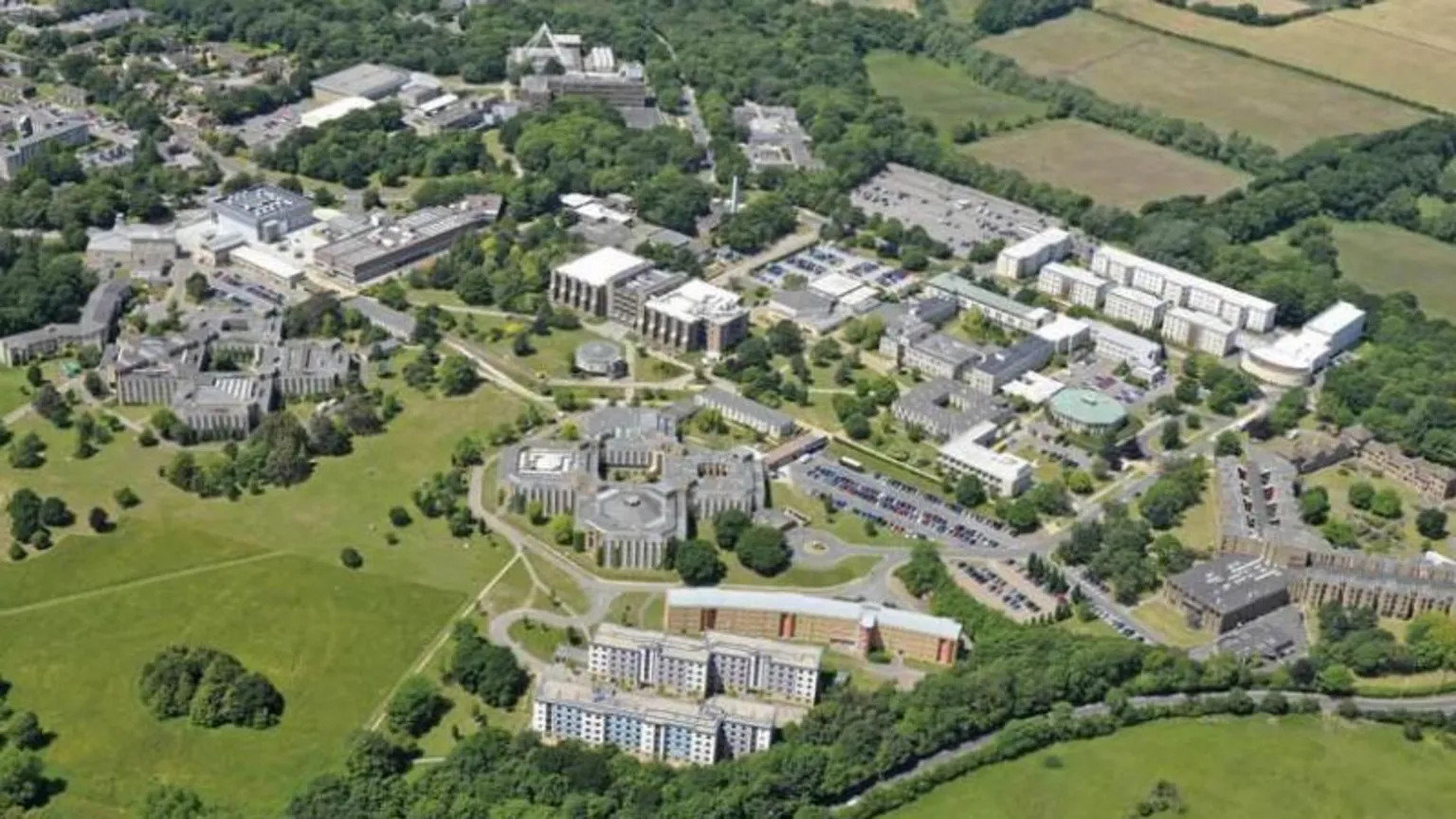 Two deaths in meningitis outbreak at University of Kent