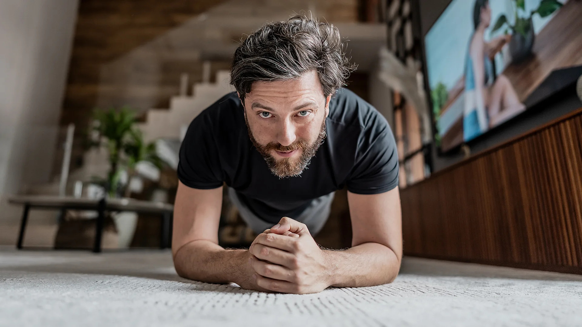 Isometric exercises lower blood pressure more effectively than cardio, study finds