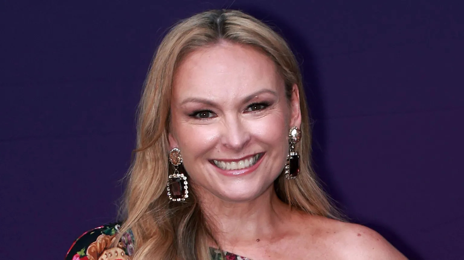 Mel Schilling, Married at First Sight dating coach, dies aged 54 after cancer battle