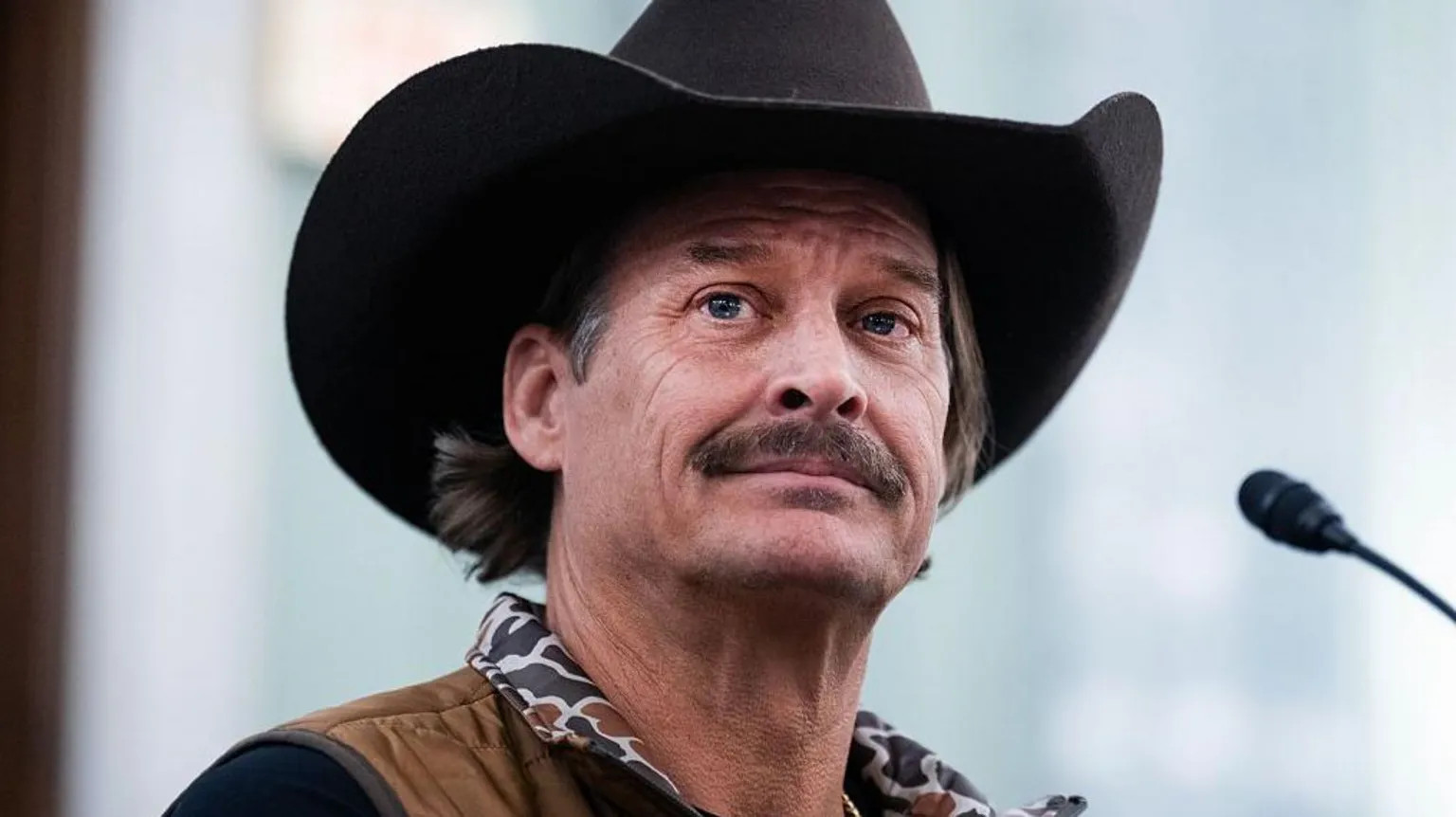 US Army helicopter crews reinstated after hovering over Kid Rock's home