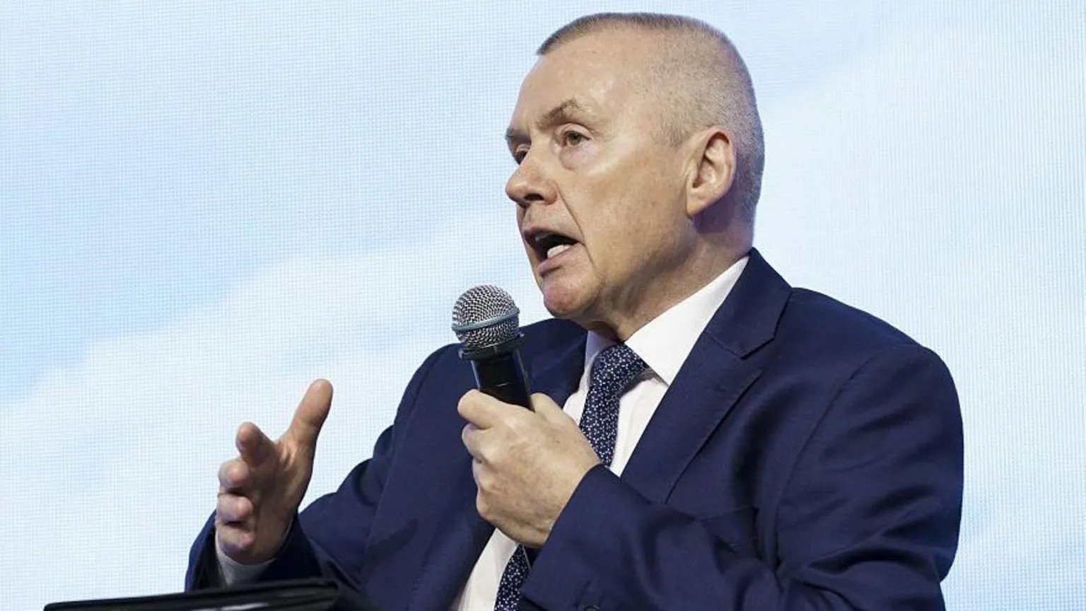 IndiGo appoints ex-IATA chief Willie Walsh as new CEO amid crisis