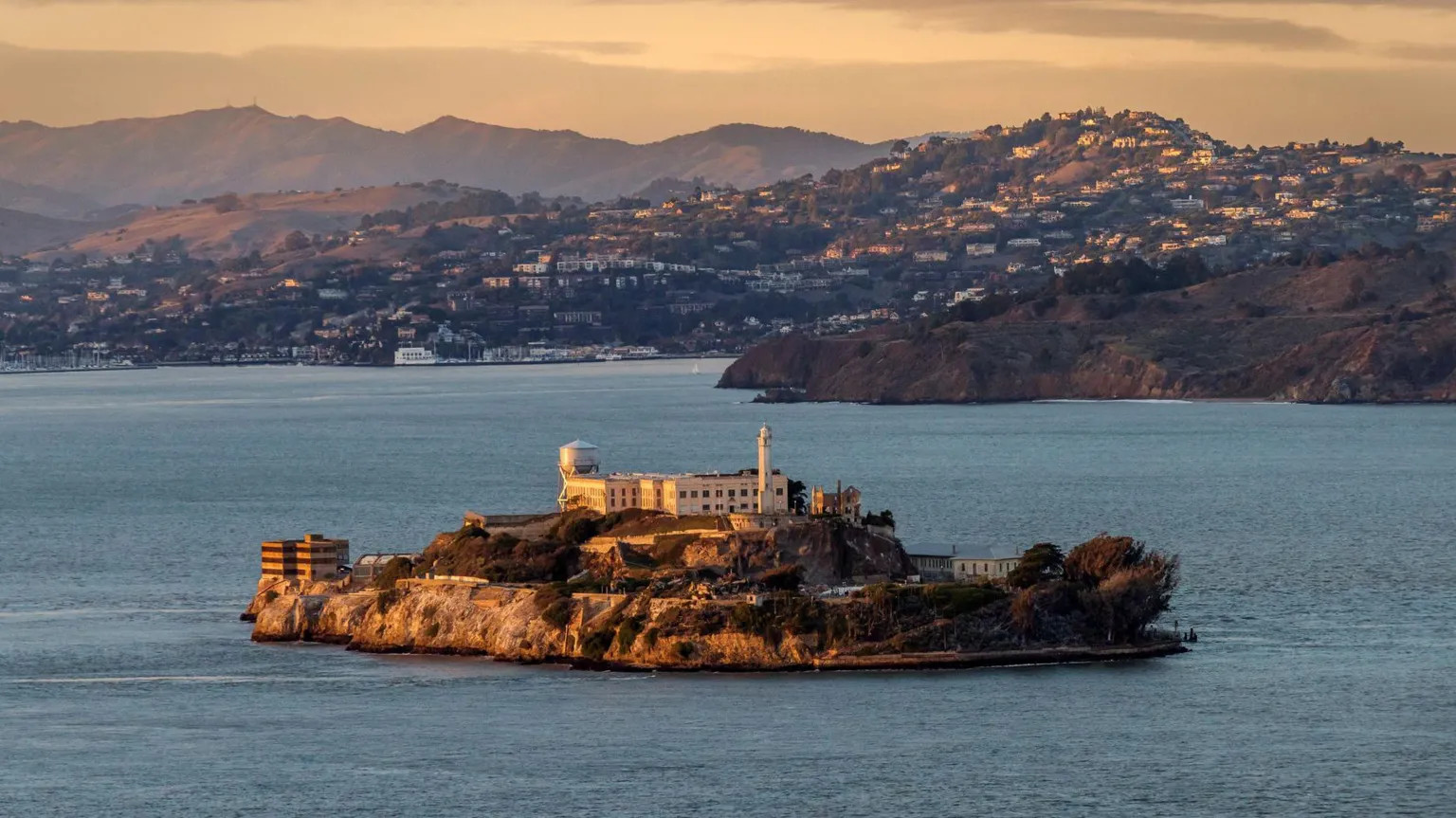 Trump proposes $152m to reopen Alcatraz as high-security prison