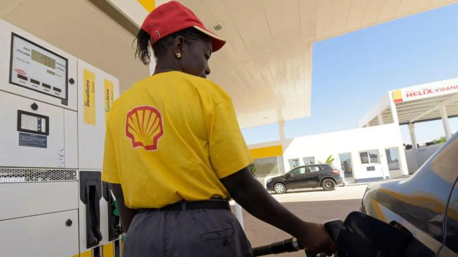 Senegal bans non-essential ministerial travel amid oil price surge