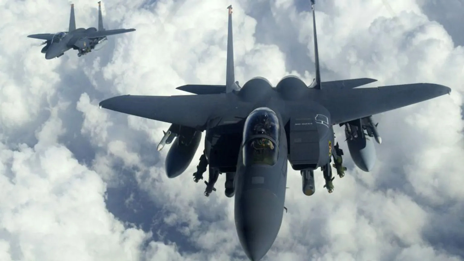 US rescues downed F-15 pilot in daring Iran operation