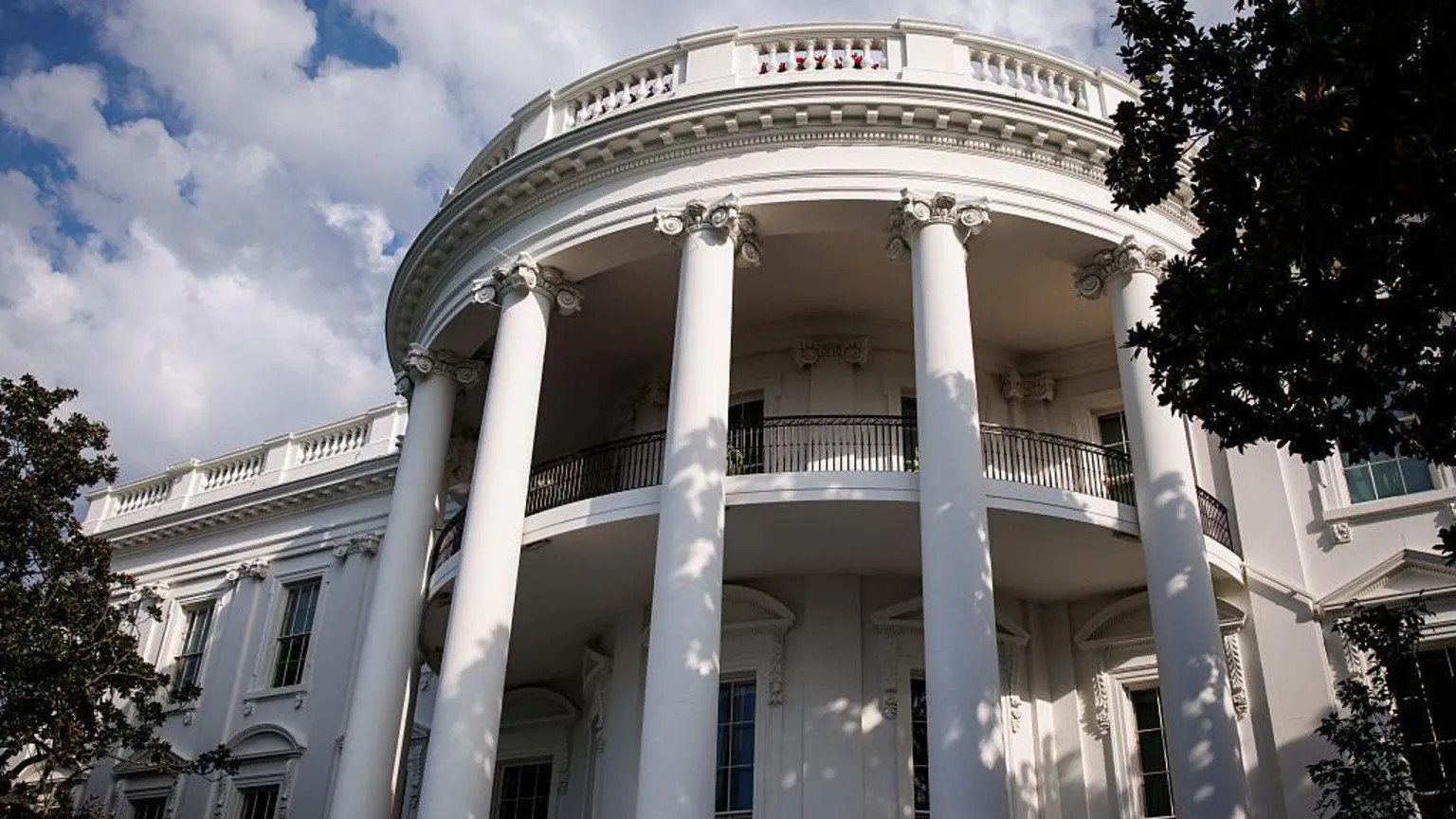Secret Service probes gunfire near White House in early Sunday incident