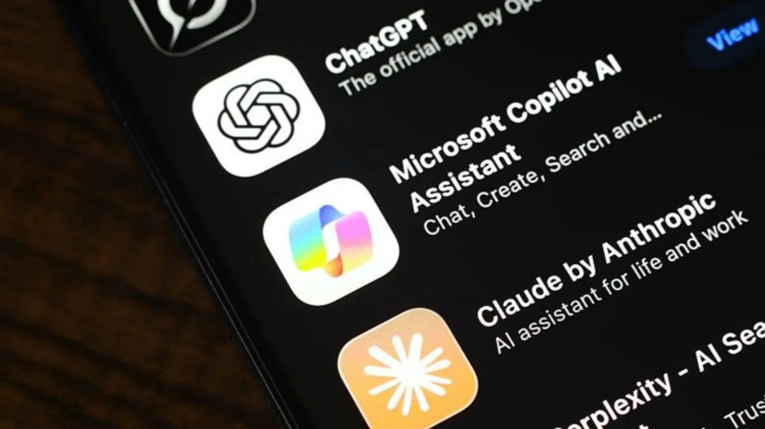 AI-driven search shifts cut HubSpot traffic by 140 million visits