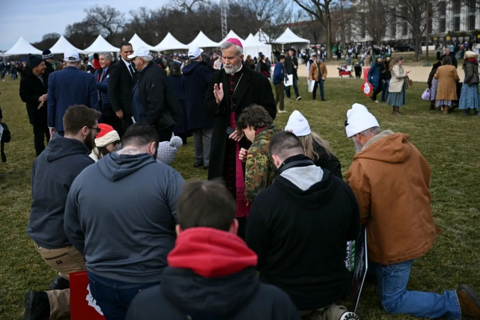 Conservative US Catholics turn against Trump over Iran war and papal criticism