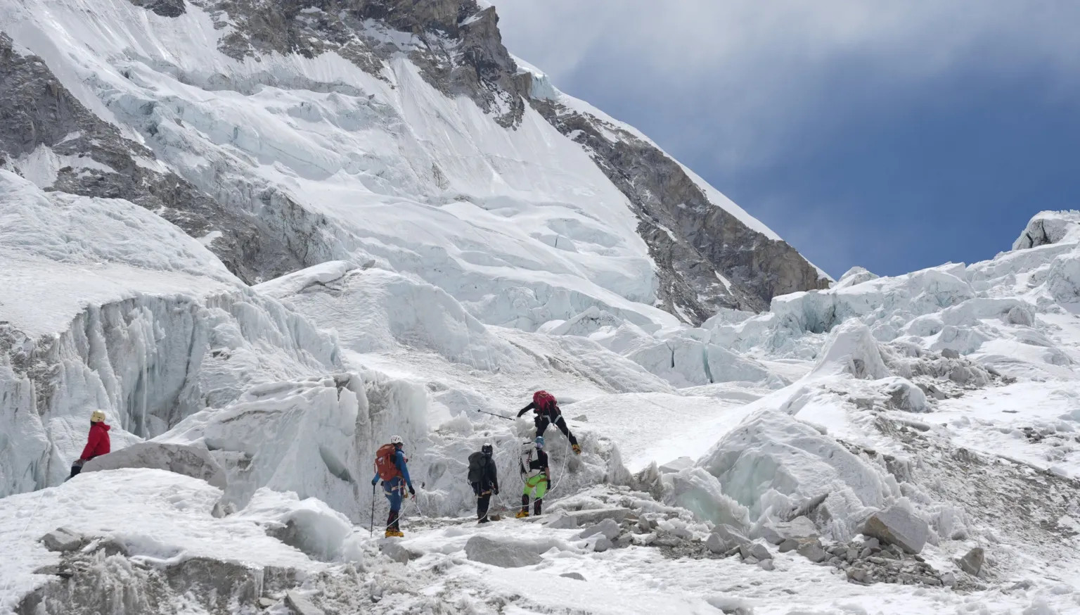 Massive ice block halts Everest climbs as peak season begins