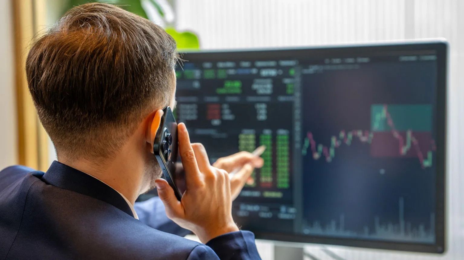 Bank of England official warns of potential stock market decline amid global risks