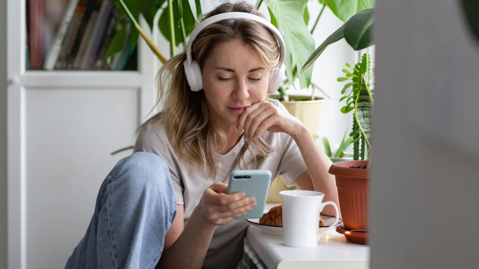 Spotify users take AI music filtering into their own hands