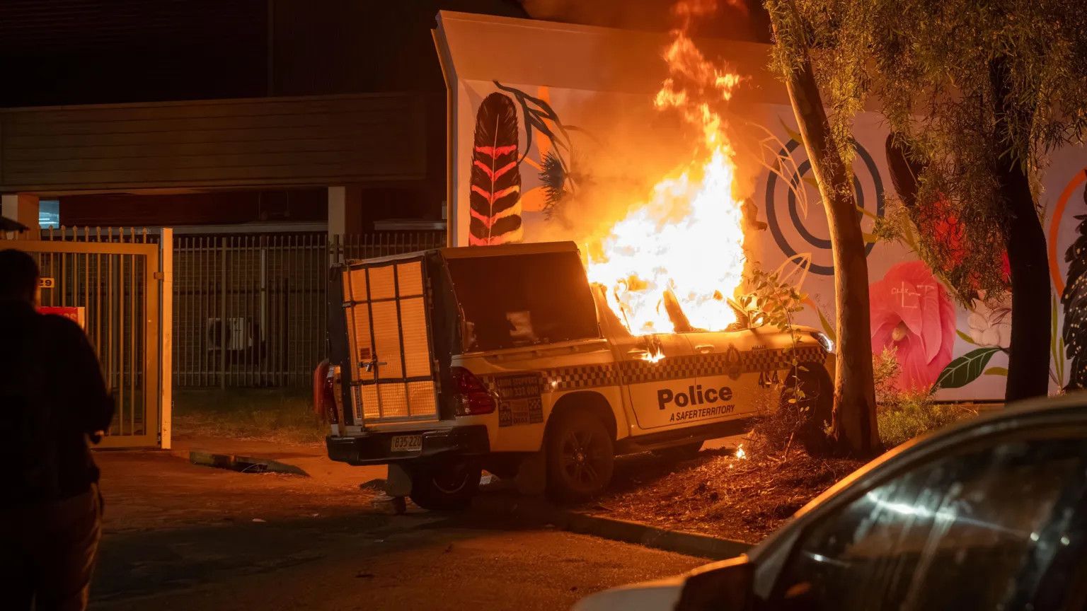 Violence erupts outside Alice Springs hospital after arrest in child murder case