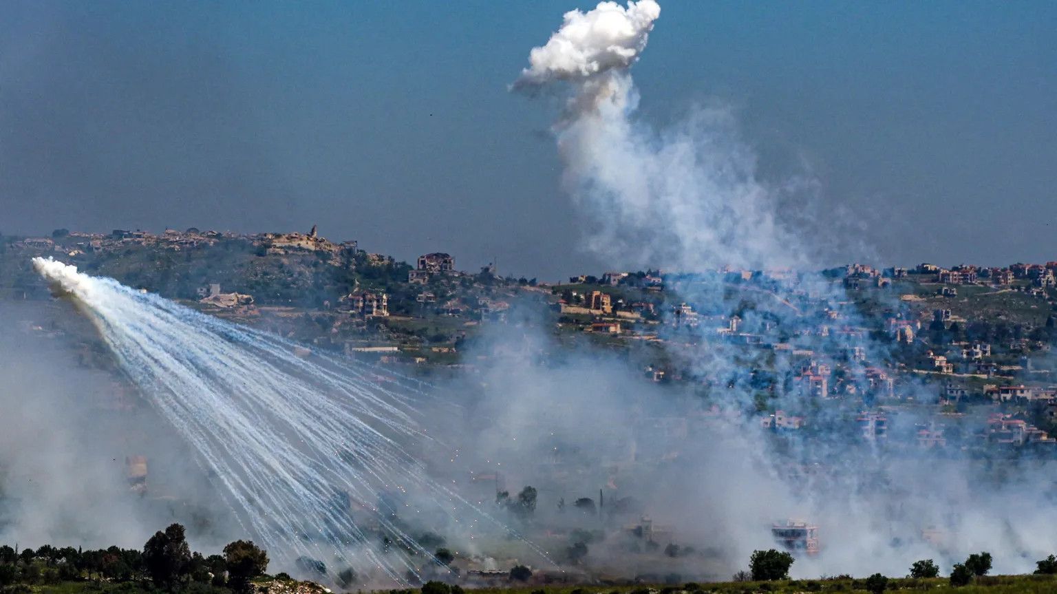 Seventeen killed in Israeli strikes on southern Lebanon despite ceasefire
