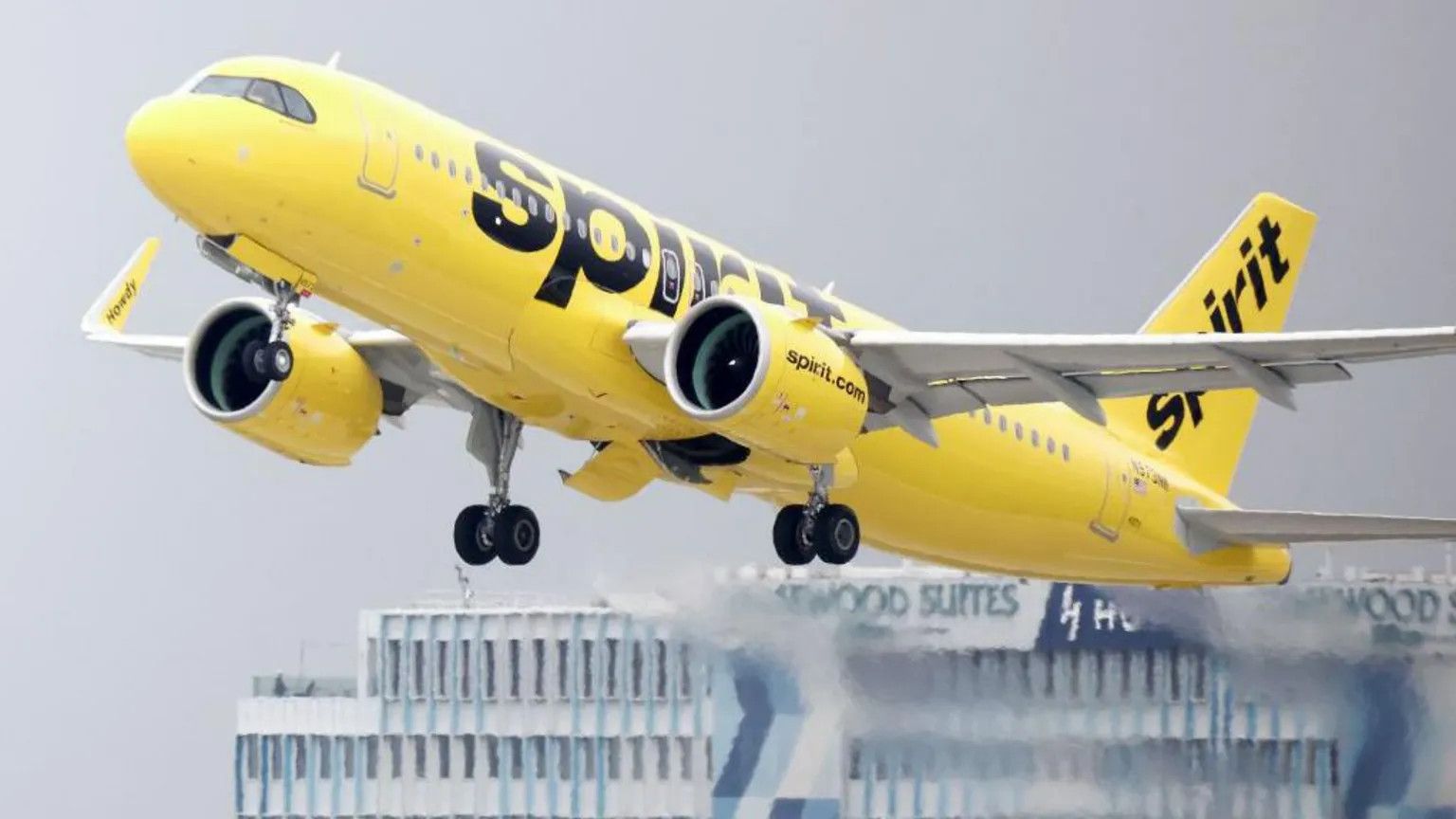 Spirit Airlines ceases operations after failed $500m US government bailout